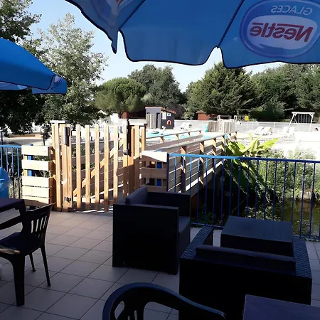 Bois 8 Domaine Les Epinettes Campingplatz *