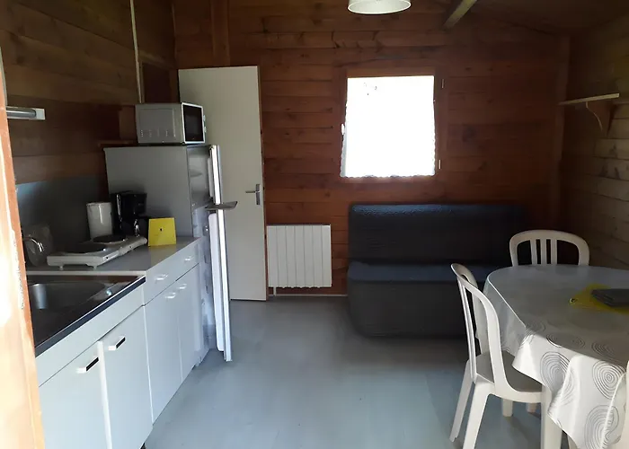 Kamp alanı Bois 8 Domaine Les Epinettes Saint-Gervais (Vendee)