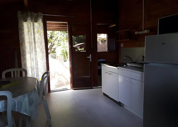 Bois 8 Domaine Les Epinettes