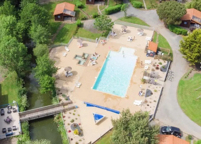 Bois 8 Domaine Les Epinettes *