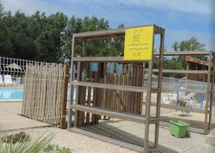 Bois 8 Domaine Les Epinettes 圣热尔韦